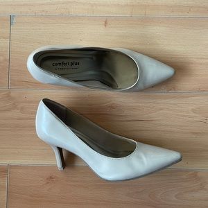 Predictions Comfort Plus abide Heels Size 7